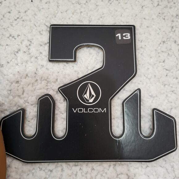 NEW Volcom Girls Forever and Ever Flip Flop Sandal, Star White, 13 Big Kid - Picture 3 of 4